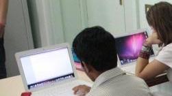 Studenti a lezione in classe