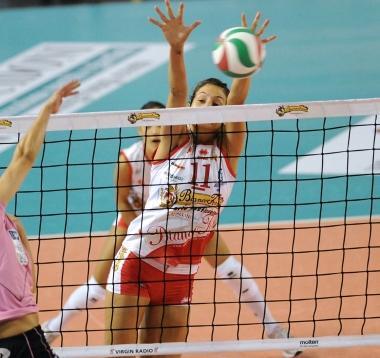 <b>IL CAPITANO</b> Natalia Brussa a muro          