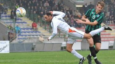 De Gori in azione: il trequartista ha esordito con la maglia bianconera