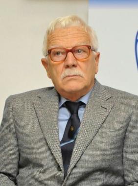 Il professor Severino Zanelli 