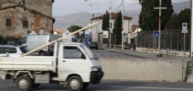 Un paese diviso dalla tangenziale