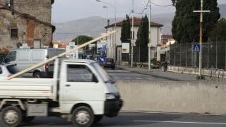 Un paese diviso dalla tangenziale