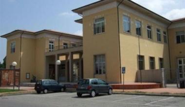 La Fondazione CrL rimpiazza i computer che erano stati rubati agli alunni disabili