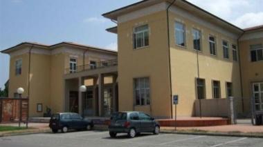 La Fondazione CrL rimpiazza i computer che erano stati rubati agli alunni disabili