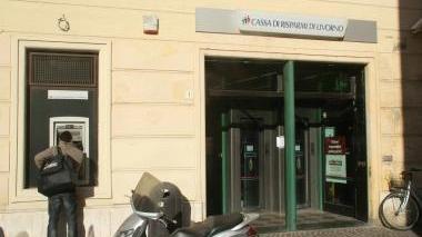 La banca chiusa dopo il colpo di ieri