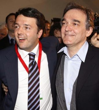 Il sindaco di Firenze, Matteo Renzi (a sinistra), insieme ad Enrico Rossi, presidente della Regione, due dei protagonisti principali delle vicende sugli aeroporti toscani 