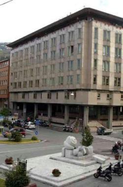 <strong>COSTI DELLA POLITICA.</strong> In calo nel 2011 le spese telefoniche sostenute da assessori e conisglieri con gli apparecchi di servizio. Ma la commissione vorrebbe azzerare del tutto il servizio