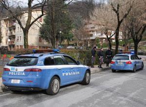 Sorpreso con 50 Kg di hashishnel trolley e nell'auto: arrestato