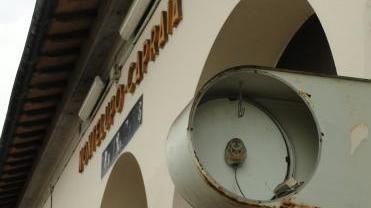 Orologio spaccato alla stazione