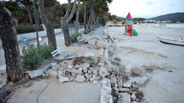 Il Lungomare di Marina di Campo distrutto dall’alluvione dello scorso 7 novembre