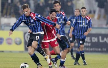 Leonardo Perez in azione contro il Viareggio  