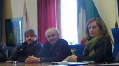 Andrea Formento, Giampiero Danti e Federica Fratoni. A destra il nuovo ufficio turistico