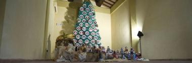 Sull'albero le foto dei bimbi-artisti