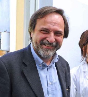 Il direttore generale dellAsl Alessandro Scarafuggi e medici in sala operatoria 
