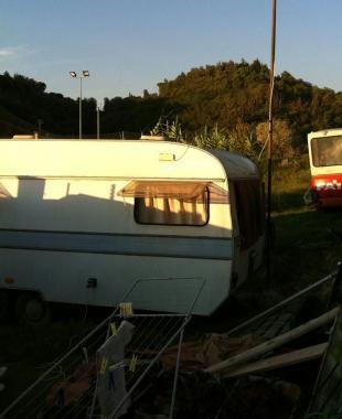 <b>INVERNO IN ROULOTTE </b>Per alcune famiglie &egrave; realt&agrave; e si discute su dove sistemarle 