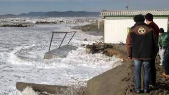 <b>RONCHI.</b> Gli stabilimenti balneari devastati dall’ultima mareggiata che si è mangiata buona parte dell’arenile di Ronchi