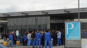 Piaggio, 950 in cassa integrazione slitta di una settimana il rientro