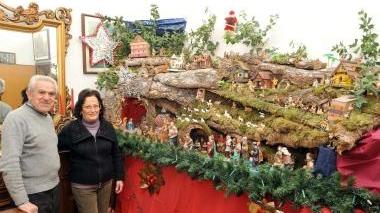 Arte e creatività nel maxi presepe di casa Persico