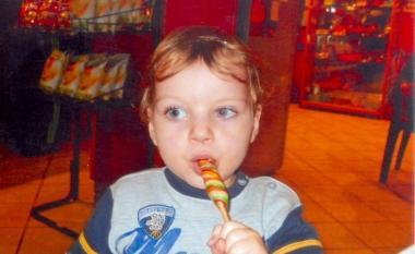 AUGURI NICOLAS «Caro Nicolas, sei la nostra gioia. Babbo, Sara, nonna Mari, zia Katiuscia ...