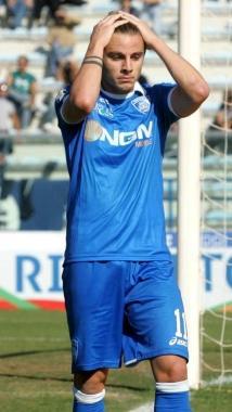 A destra lattaccante azzurro Cristian Cesaretti che potrebbe cambiare casacca 