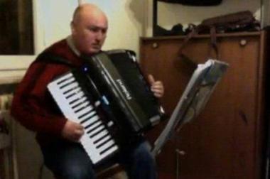 <b>GIORGIO RASTRELLI </b>con la sua fisarmonica    
