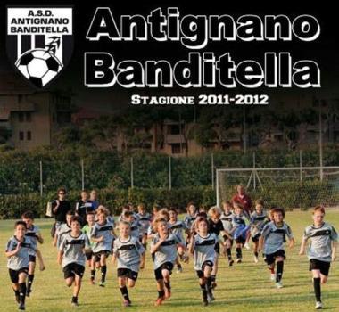 <b>COPERTINA.</b> Lalbum dedicato allAntignano Banditella   