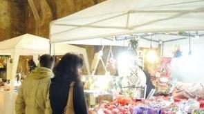 Il mercatino all’interno del Rivellino