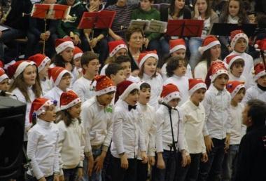 Quattro flash della bella serata che ha visto protagonisti i ragazzi delle scuole di Fucecchio, che si sono esibiti davanti a oltre mille spettatori nell’ambito del progetto “Musica d’insieme”