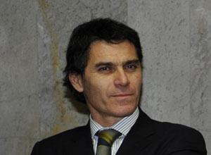 Ufficiale giudiziario finisce sotto processo