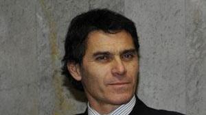 Ufficiale giudiziario finisce sotto processo