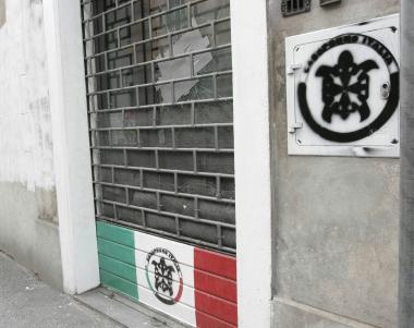 Danneggiata la sede di CasaPound «Ma non ci faremo intimidire»