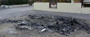 <strong>IL ROGO.</strong> Le tracce dell’incendio che hanno distrutto l’Audi S8