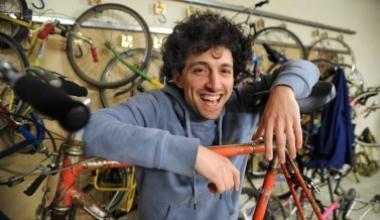 I giovani e la città: «Più bici e meno autobus»