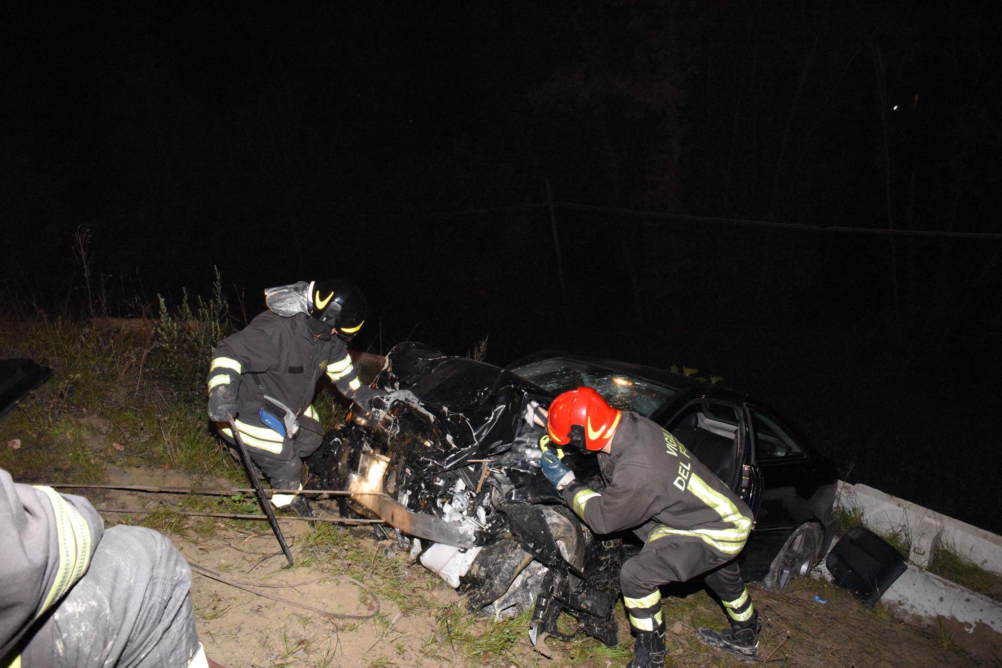 Incidente all'uscita dalla galleria del Bocco, quattro persone ferite
