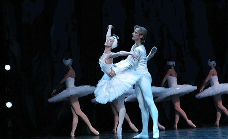 Modena. Balletto di S. Pietroburgo protagonista allo Storchi con “Il lago dei cigni” 