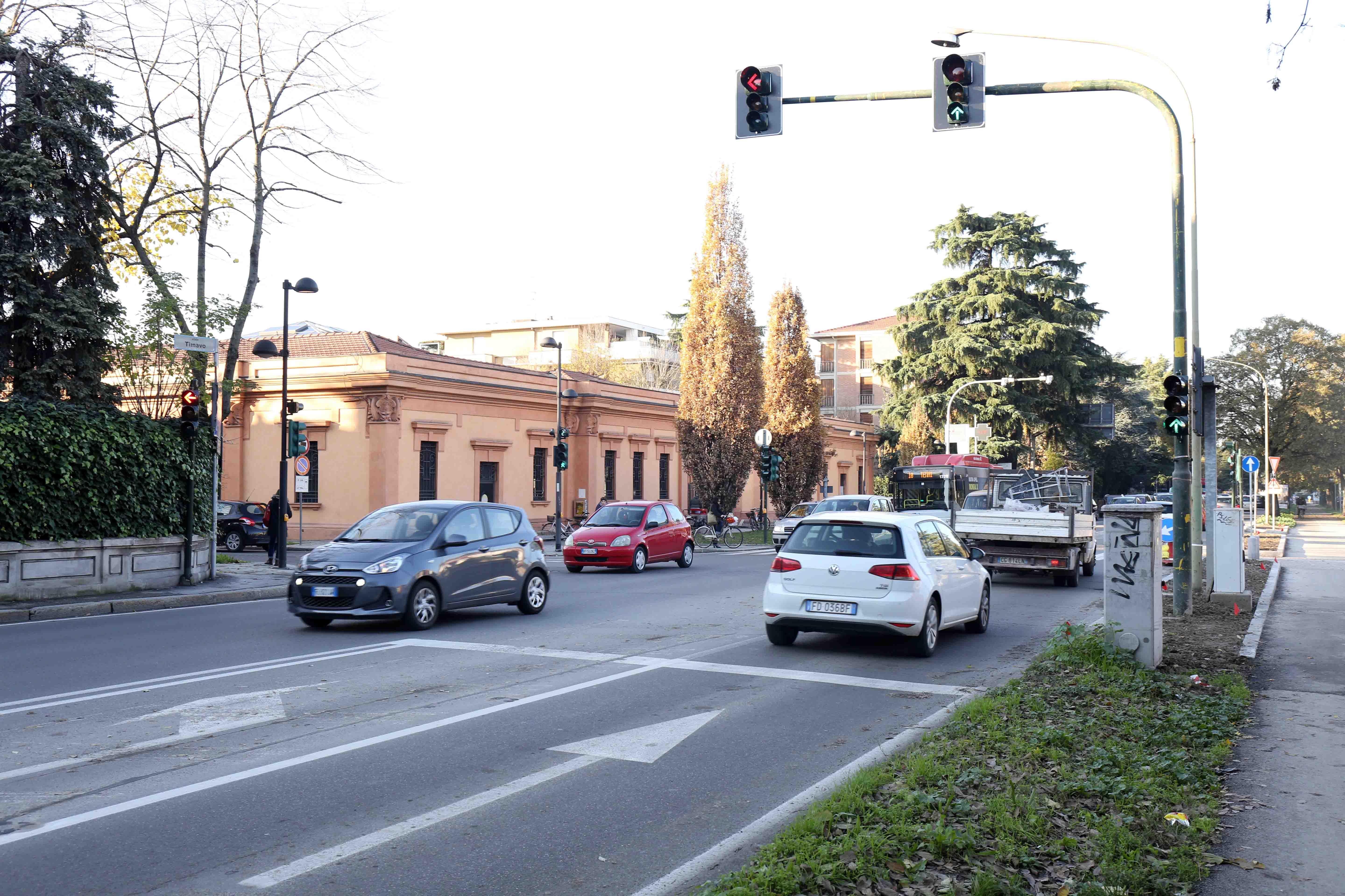 Reggio Emilia: caos traffico in viale Timavo, il Comune corre ai ripari