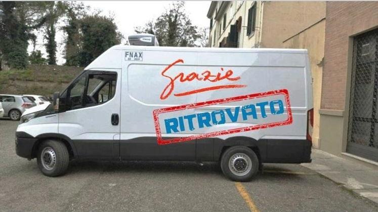 Ritrovato il furgone de "Il Mantello" dopo la razzia nella sede