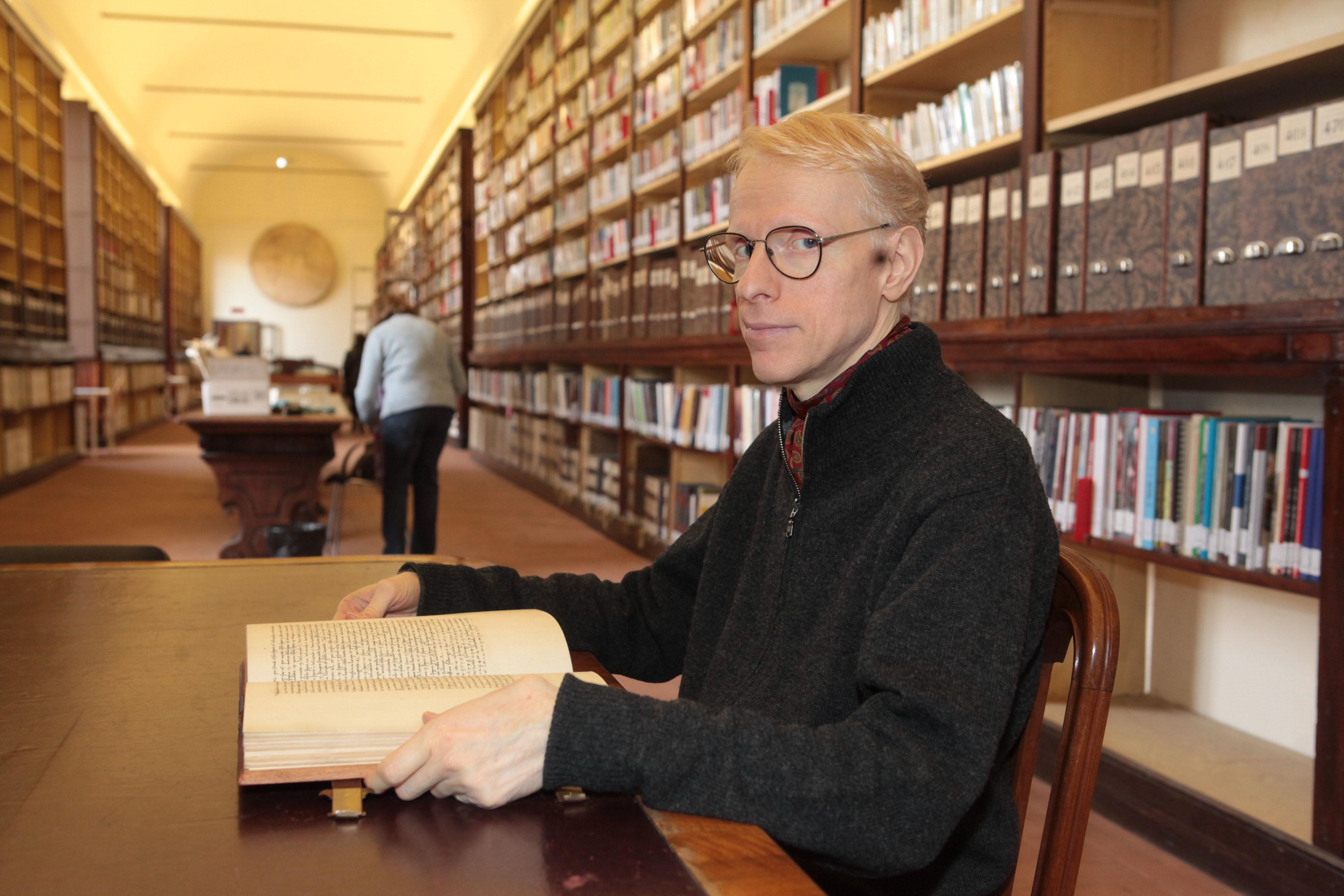 Roberto Marcuccio alla Panizzi con il “De prospectiva pingendi”