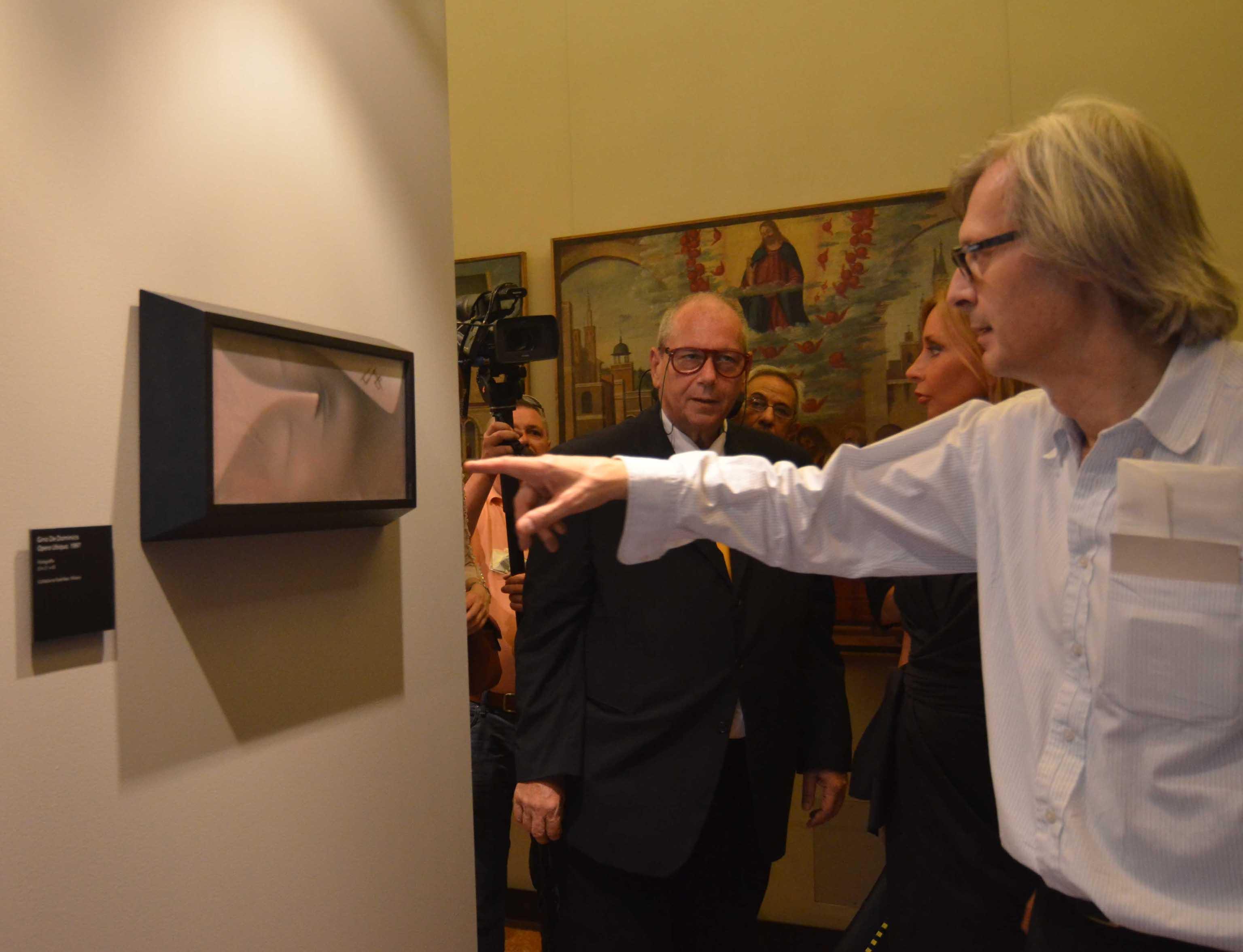 Sgarbi ad una mostra di De Dominicis