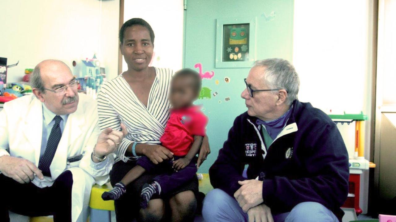 Modena, Hesperia Hospital: intervento al cuore a due anni Salvato bimbo africano