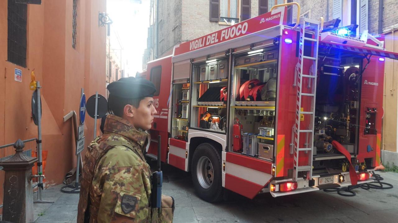 Modena, esplode caldaia in un appartamento in via Blasia, dietro la Sinagoga. Due feriti. Uno è grave
