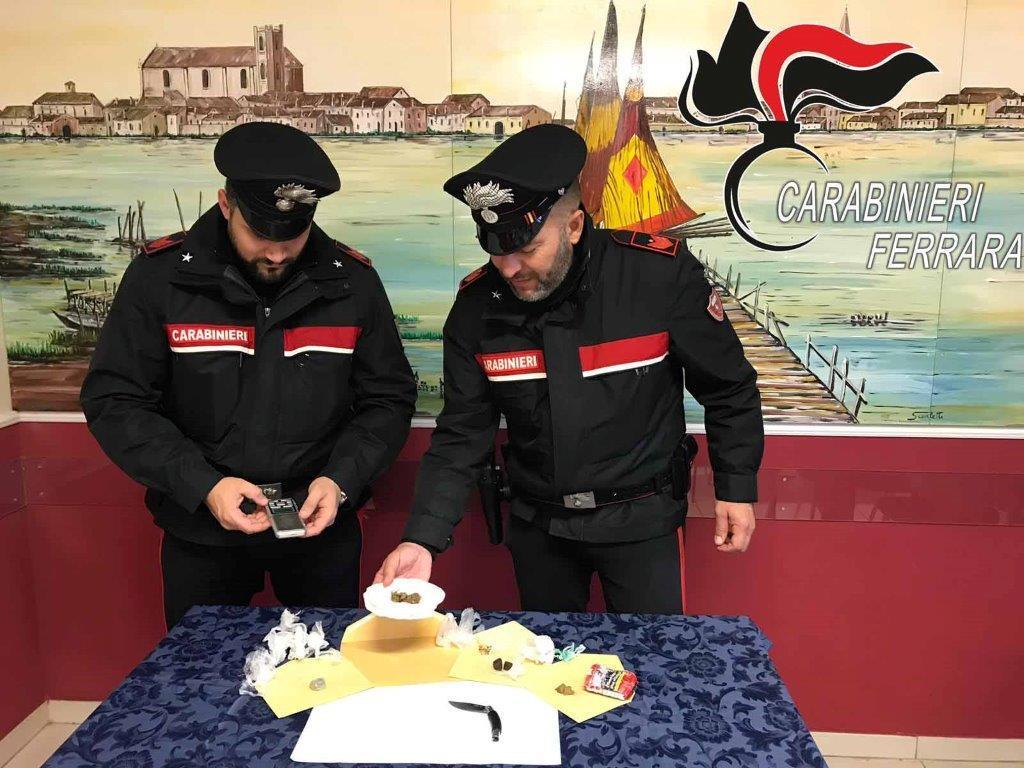 Sorpreso con la droga, arrestato dai carabinieri