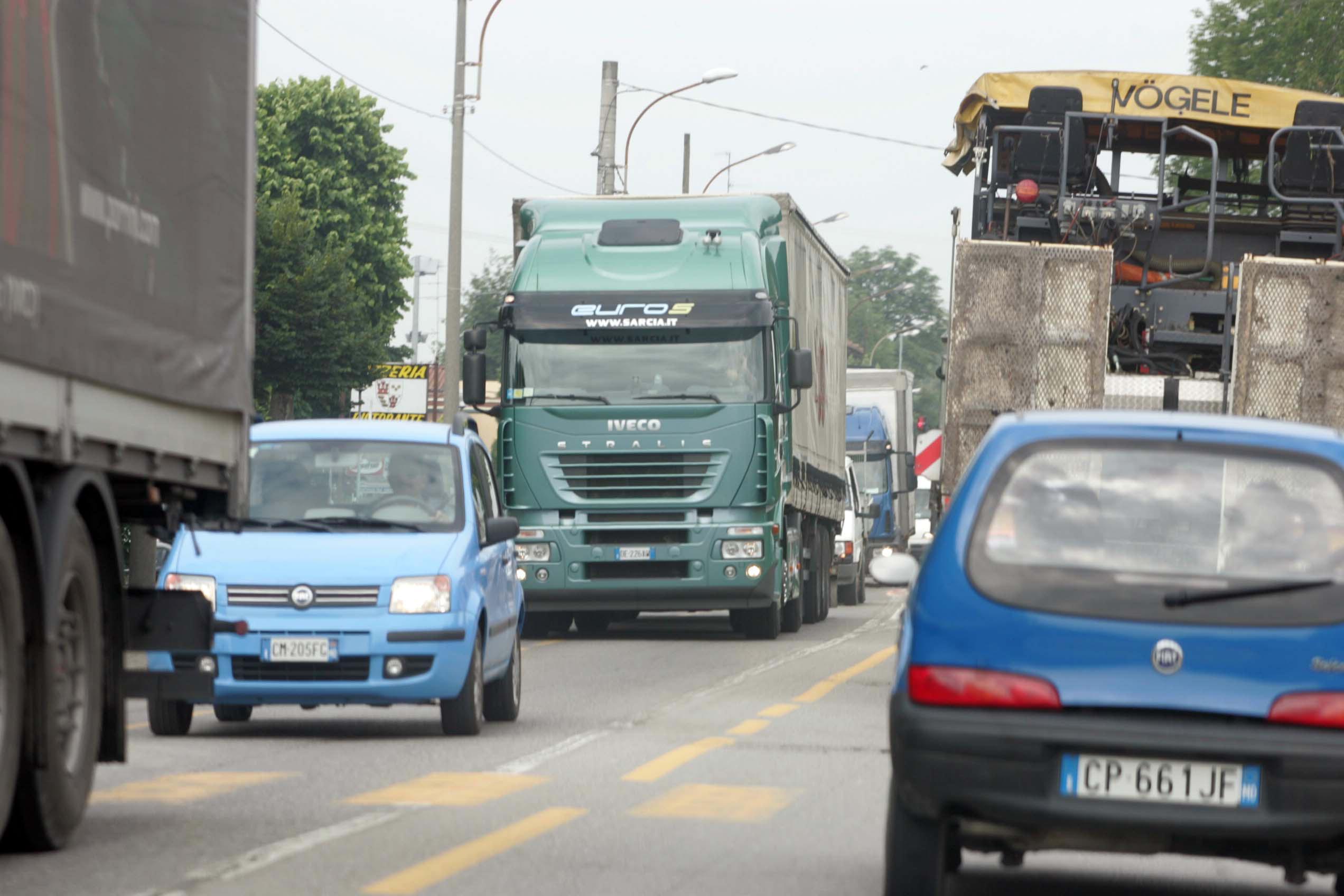 Traffico sulla via Emilia a Rubiera
