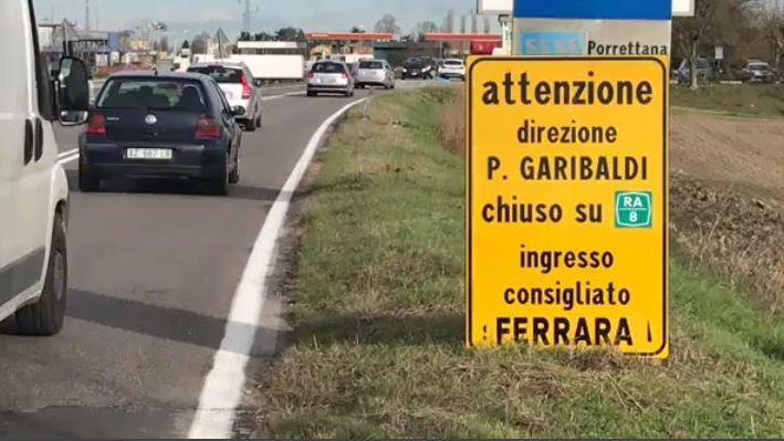 Lavori sulla Ferrara-mare, traffico in tilt