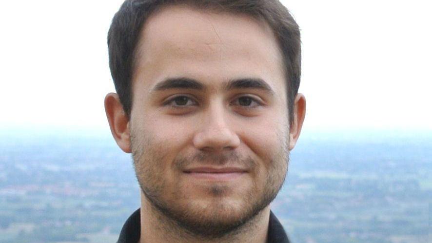 Fabio fantuzzi, 27 anni, morto per un tumore raro
