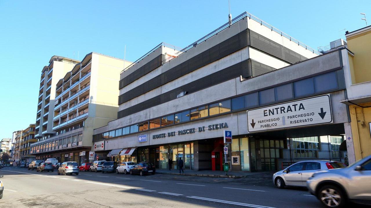 Modena, c'è l'ok del consiglio: "Il Garage Ferrari è di interesse pubblico: non sarà abbattuto"