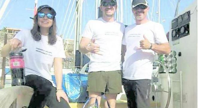 Dominc Bonucchi assieme ai figli Ilaria e Mirco sul catamarano