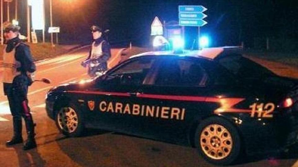 Mirandola, i carabinieri recuperano un'auto rubata a Nonantola