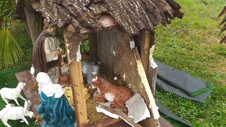 Concordia, devastato il presepe davanti alla chiesa