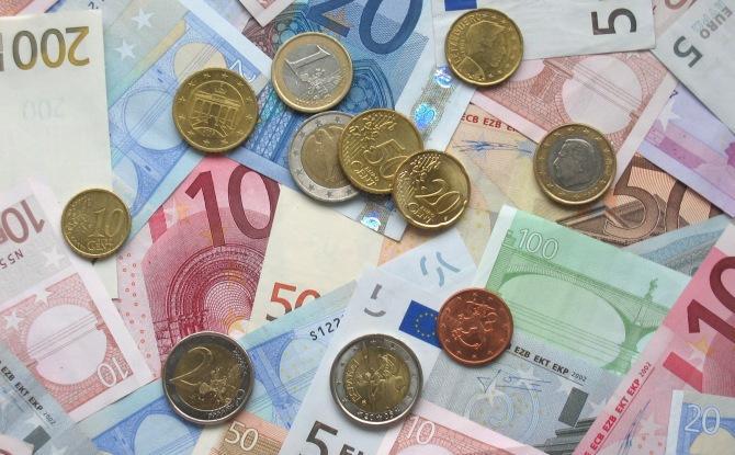 Già 46 euro in più nelle bollette 2018 Luce, acqua e gas cresceranno ancora 